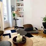 Bel Appartement Au Coeur Des Batignolles